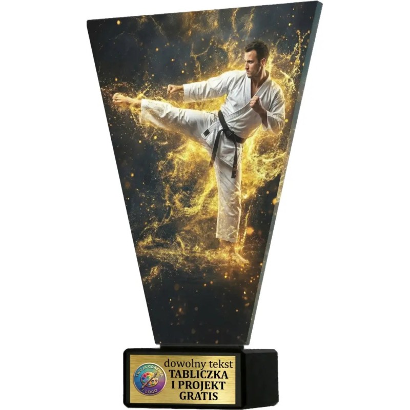 Szklana statuetka karate czarno-złota – eleganckie trofeum sportowe z tabliczką w cenie