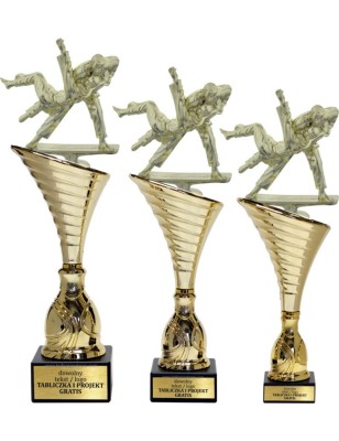Puchar NT1000 z figurką judoka judo sporty walki