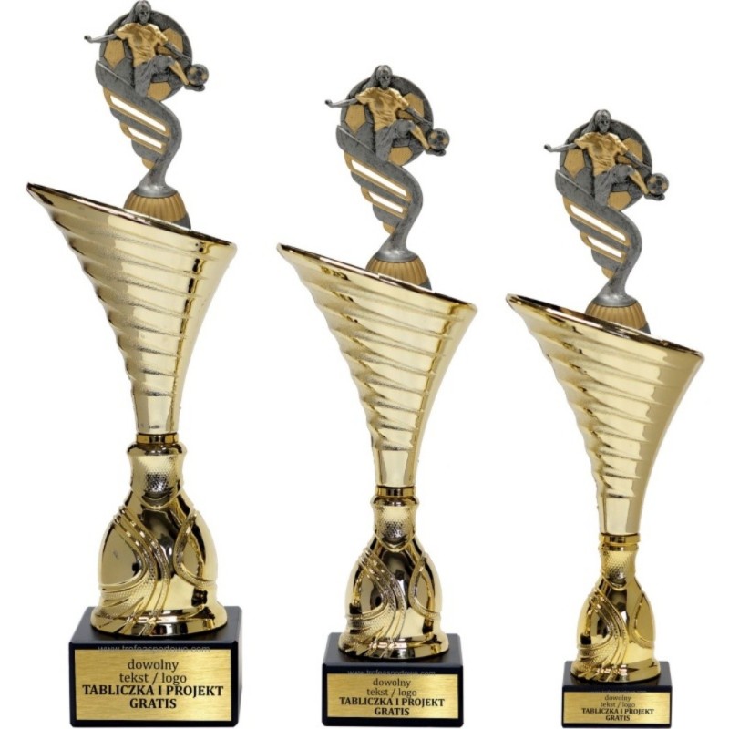 Zestaw pucharów NT1000 z figurką piłka nożna kobiet 34-31-30 cm