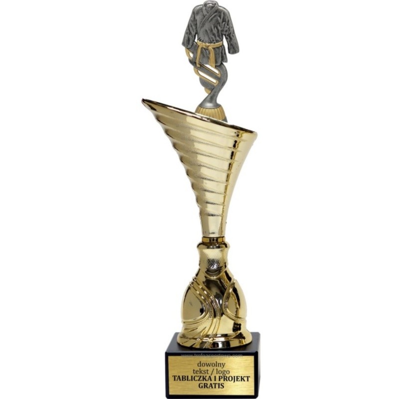 Puchar NT1000 z figurką kimono karate sztuki walki