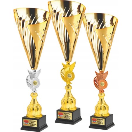 Komplet Pucharów 26113 74-72-70 cm na czarnej podstawie