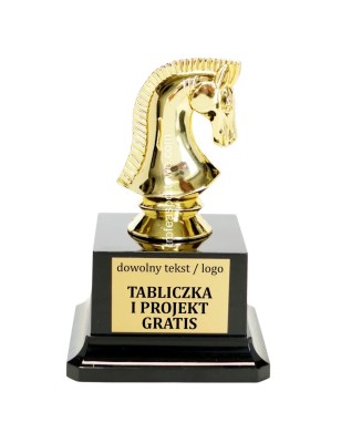 Efektowna Złota statuetka F164 szachy skoczek