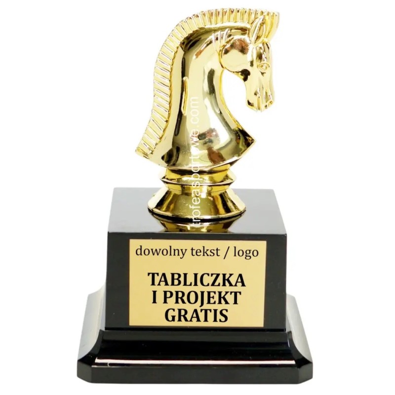 Efektowna Złota statuetka F164 szachy skoczek Efektowna Złota statuetka F164 szachy skoczek