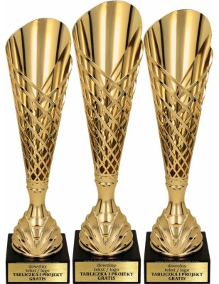 Puchar 4173 ażurowy złoty z marmurową podstawą