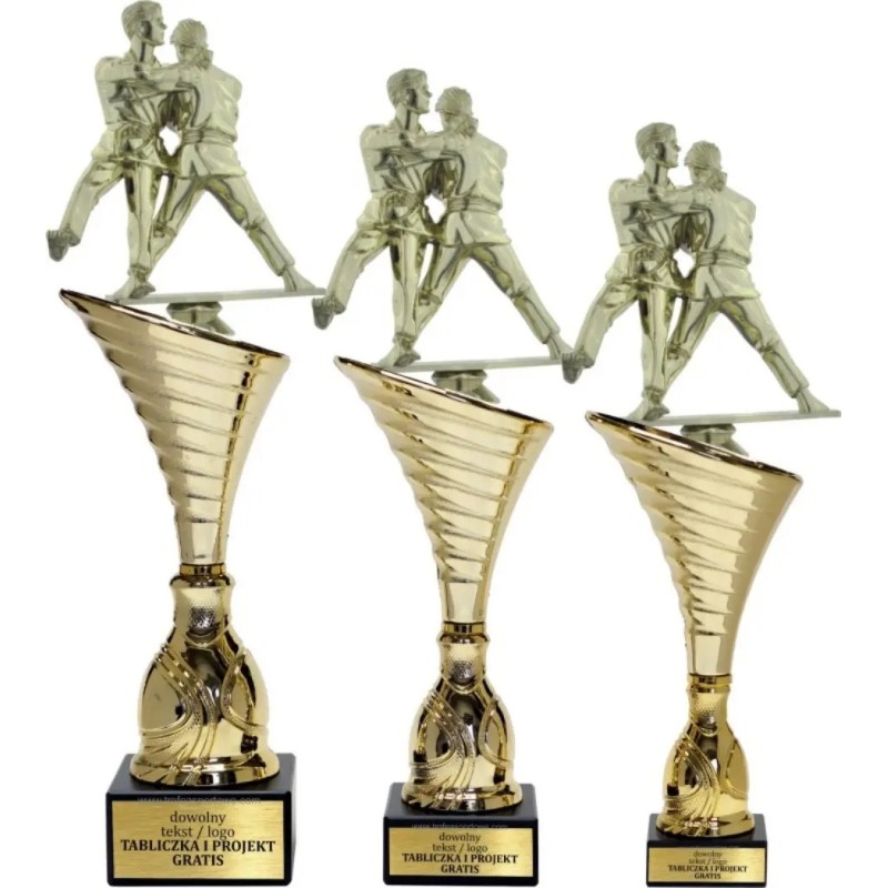 Komplet pucharów NT1000 z figurką judoka judo sztuki walki 35-32-31 cm Komplet pucharów NT1000 z figurką judoka judo sztuki walki 35-32-31 cm