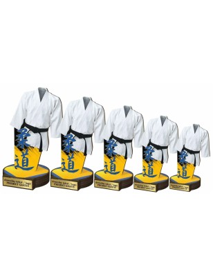 Drewniana statuetka Judo sztuki walki kimono