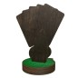 Drewniana statuetka pokerowa karty żetony