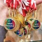 Super medal uniwersalny 3,2cm dla dzieci z nadrukiem kolorowym Super medal uniwersalny 3,2cm dla dzieci z nadrukiem kolorowym