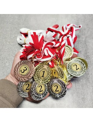 Medal z laurem 5cm z nadrukiem i szarfą