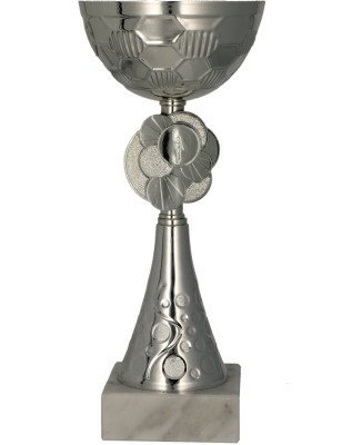 8486 – elegancki puchar w srebrnej odsłonie z pokrywką