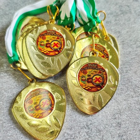 Medal uniwersalny 5cm piórko z szarfą i wklejką
