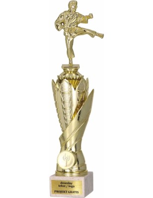 Puchar S630 z figurką KARATE F10