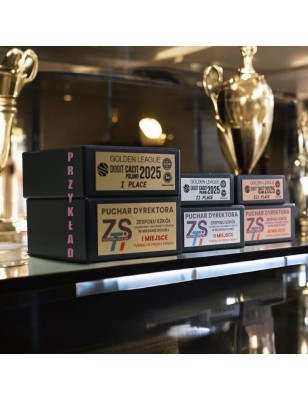 Puchar sportowy 9281 w kolorach podium z uchwytami