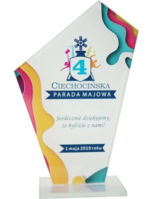 Elegancka statuetka szklana M64 z Twoim nadrukiem i dedykacją idealna na każdą okazję