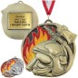 Strażacki medal  – duże trofeum tłoczone hełm i prądownica z grawerką na Dzień Strażaka OSP