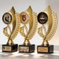 Statuetka z laurem na uroczystości szkolne z dwiema wklejkami w cenie 21-23cm Statuetka z laurem na uroczystości szkolne z dwiema wklejkami w cenie 21-23cm