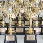 Złota Statuetka Wiktoria z Grawerem – Uniwersalne Trofeum z tabliczką w cenie Złota Statuetka Wiktoria z Grawerem – Uniwersalne Trofeum z tabliczką w cenie