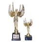 Złota Statuetka Wiktoria z Grawerem – Uniwersalne Trofeum z tabliczką w cenie Złota Statuetka Wiktoria z Grawerem – Uniwersalne Trofeum z tabliczką w cenie